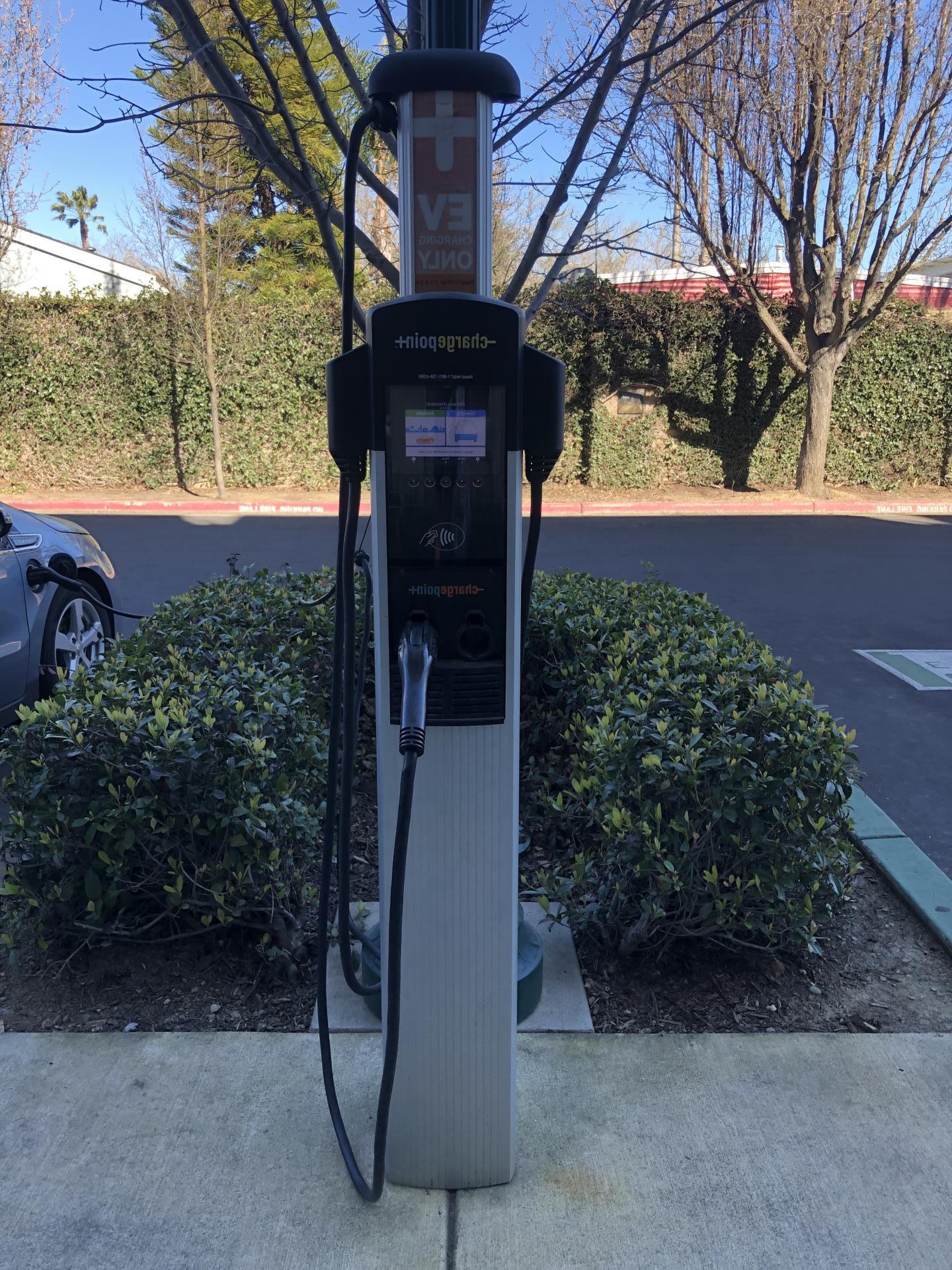 ChargePoint EV L2 Dual Port Charger